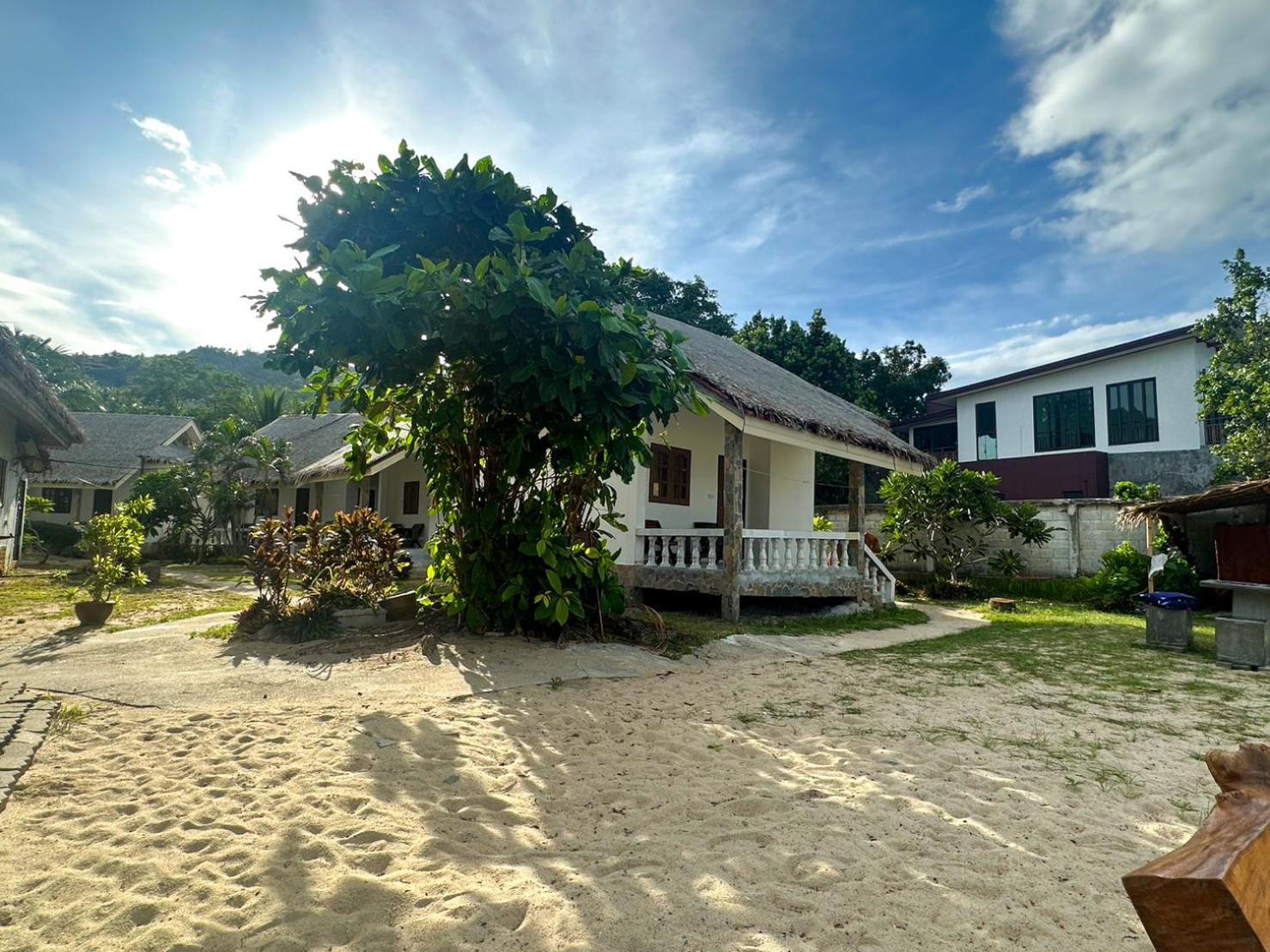 Phuwadee Resort Thong Nai Pan Noi Exterior foto
